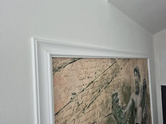 Stuckateur Arbeit: Ein Bilderrahmen direkt an der Wand. | Foto: Visic