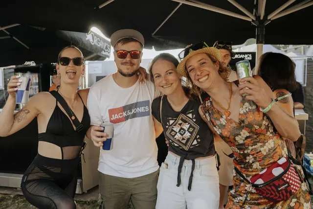 Jana, Robin, Getraud und Friedrun machten Party. | Foto: Lara/Eventflix