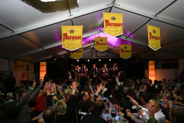 Gefeiert wird im Festzelt am Sportplatz. | Foto: Mlakar