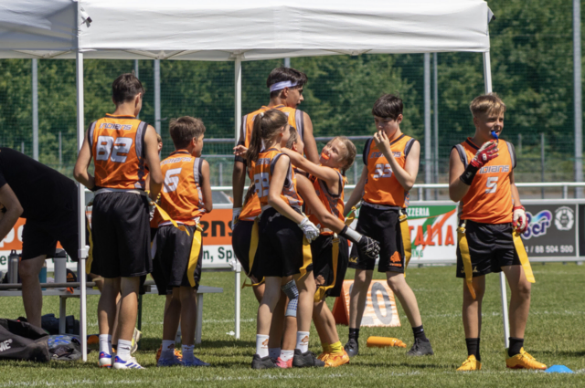 Für Flag Football braucht es keine nennenswerte Ausrüstung. | Foto: Claudia Schicher
