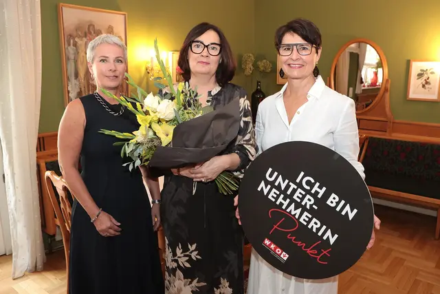 Maria Pichler, Monika Rizy und Renate Ozlberger bei der Neuwahl des Vorsitzes von Frau in der Wirtschaft. | Foto: Andreas Maringer