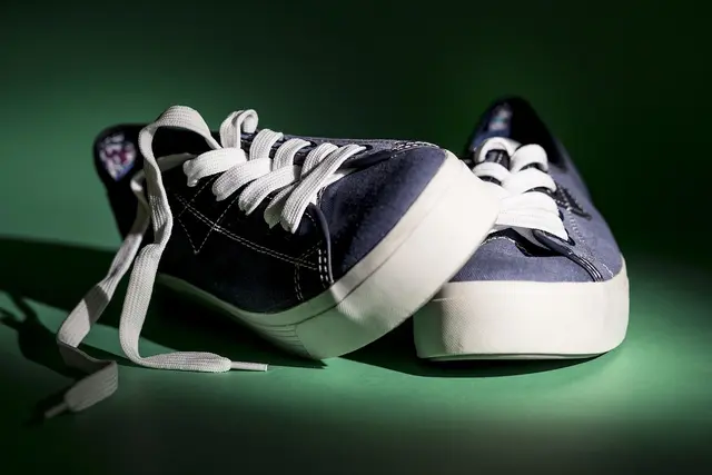 Um Unfälle zu vermeiden, empfiehlt der ÖAMTC festes, bequemes Schuhwerk mit guter Passform und rutschfester Sohle.  | Foto: Symbolbild pixabay.com