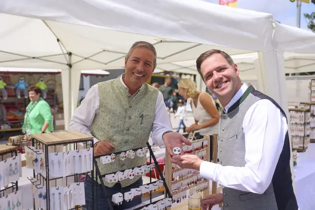 Großer Besucherandrang und ausgelassene Volksfeststimmung beim diesjährigen Stefani-Kirtag in Neukirchen bei Lambach. | Foto: Gemeine Neukirchen