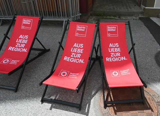 (Symbolfoto) Von den BezirksBlättern zu MeinBezirk: 25 Jahre RegionalMedien Salzburg. Im Jahr 2000 erschienen zum ersten Mal die BezirksBlätter Salzburg. 25 Jahre später sind daraus die RegionalMedien Salzburg - MeinBezirk Salzburg – geworden. Ein modernes, vernetztes Medienhaus, das Woche für Woche gedruckt und täglich online Menschen in Stadt und Land Salzburg informiert, verbindet und bewegt. | Foto: Peter Bolha