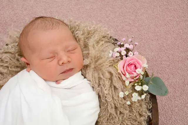 Name: Magdalena
Geburtsdatum: 05.08.2025
Gewicht: 3.405 g
Größe: 51 cm
Eltern: Heike Pichler und Martin Grünbichler aus St.Marein im Mürztal | Foto: Babysmile