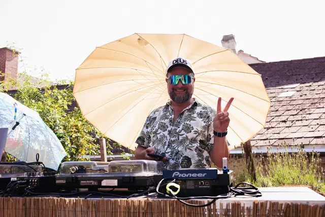 Als DJ aktiv: Alexander Drazdansky. | Foto: Santrucek