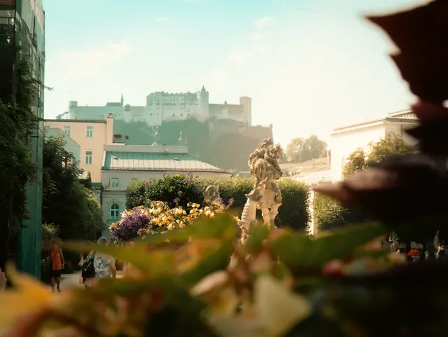 Die Festung Salzburg ist super sichtbar vom Mirabellgarten aus. | Foto: Samir Ikhlef