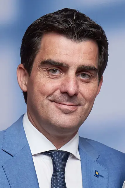 Bürgermeister Christian Gepp bestätigt den überparteilichen Beschluss Korneuburgs, ein Kaufangebot für die Werft-Gründe zu legen. Allerdings fürchtet er durch das "mediale Vorpreschen" der SPÖ Nachteile im laufenden Verkaufsprozess. | Foto: privat