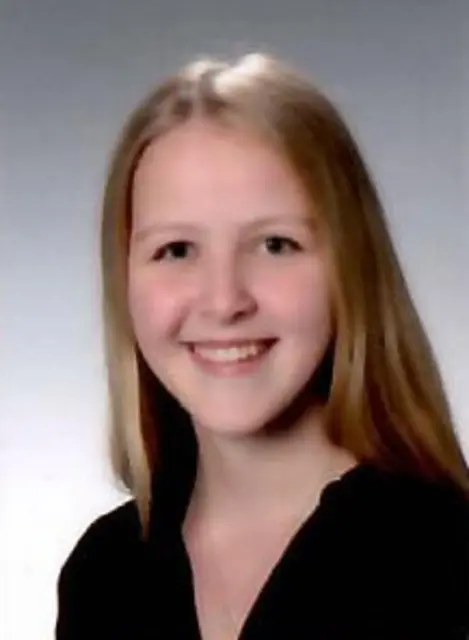 Sponsion. ST. AEGIDI: Marlies Sageder hat mit Auszeichnung den Bachelor of Education an der Privaten Pädagogischen Hochschule der Diözese Linz geschafft | Foto: Privat
