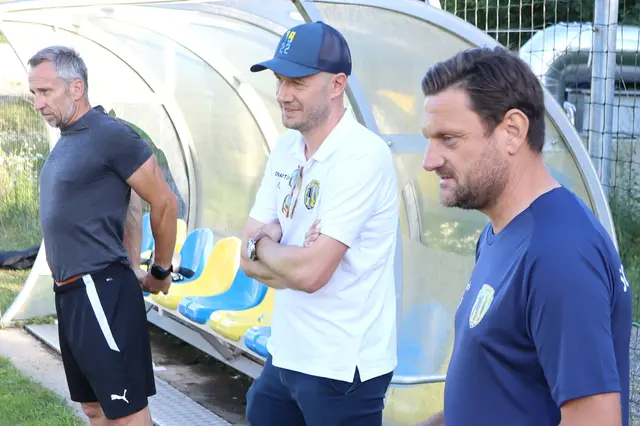 Athletiktrainer Max Jäger, Obmann Markus Leitinger und Cheftrainer Dietmar Wolf vom SC Stainz | Foto: Gerhard Langmann