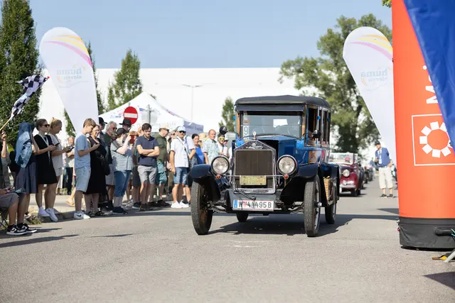 Über 100 Jahre Automobilgeschichte und die Klassiker früher Jugendjahre sollen für Stimmung sorgen. | Foto: René Brunhölzl/MeinBezirk