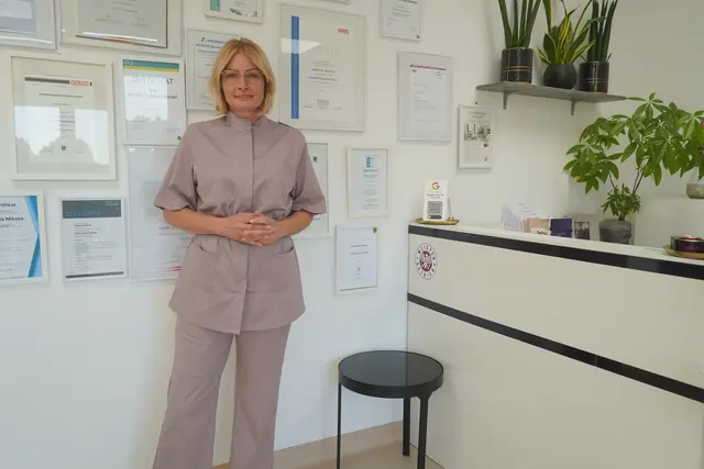 Seit sechs Jahren empfängt Natalia Mikova-Steiner in Mattersburg ihre Patientinnen und Patienten zur medizinischen Fußpflege und für Kosmetikbehandlungen. | Foto: Jennifer Flechl
