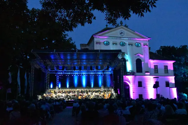 Ein Abend voller Emotionen, Musik und magischer Kulisse 