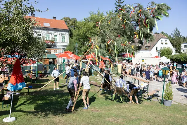 Der Wirt dementiert die Schilderungen der Gruppe und meint, die Frau sei von sich aus gefallen und erstattete selbst Anzeige. | Foto: René Brunhölzl/MeinBezirk