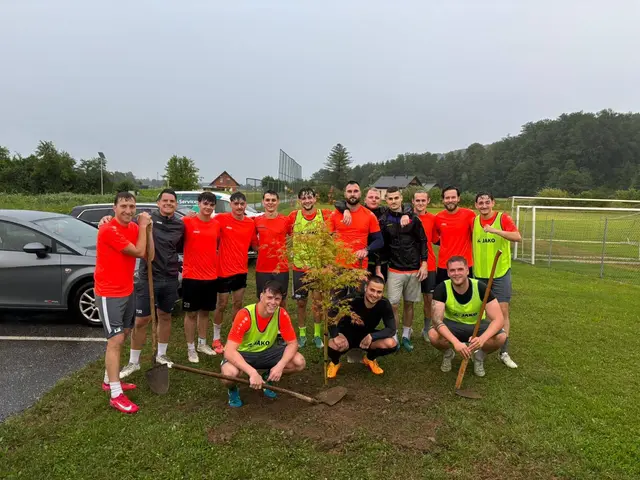 Der GASV Pölfing-Brunn machte im Sommer auch bei der Baumpflanz-Challenge mit. | Foto: GASV Pölfing-Brunn