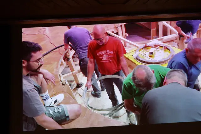 Neu ist eine Drehbühne - auf diesem Bild sind die Bauarbeiten zu sehen.  | Foto: Elisabeth Zangerl