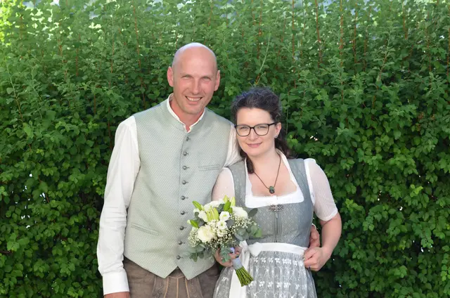 Hochzeit. ST. ROMAN: Maria Wallner und Franz Unterholzer haben den Bund der Ehe geschlossen. | Foto: Privat