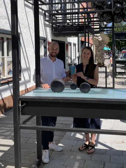 Bürgermeister David Egger-Kranzinger mit der neuen Museumsleiterin Marlene Anglberger | Foto: Stadtgemeinde Neumarkt