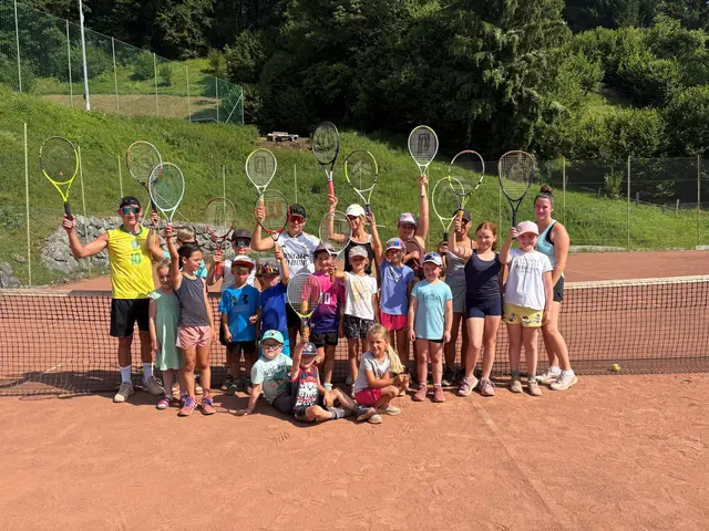 Starker Aufschlag für die jungen Tennisasse | Foto: Celina Aigner 