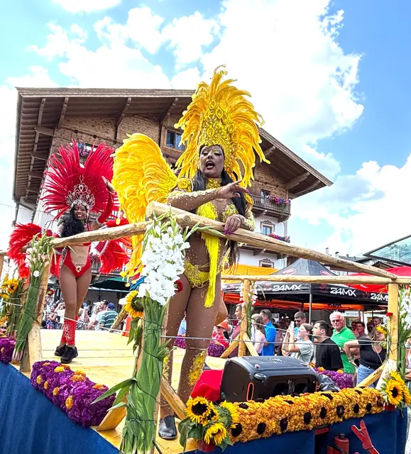 Auch Samba wurde beim Corso getanzt. | Foto: Kogler
