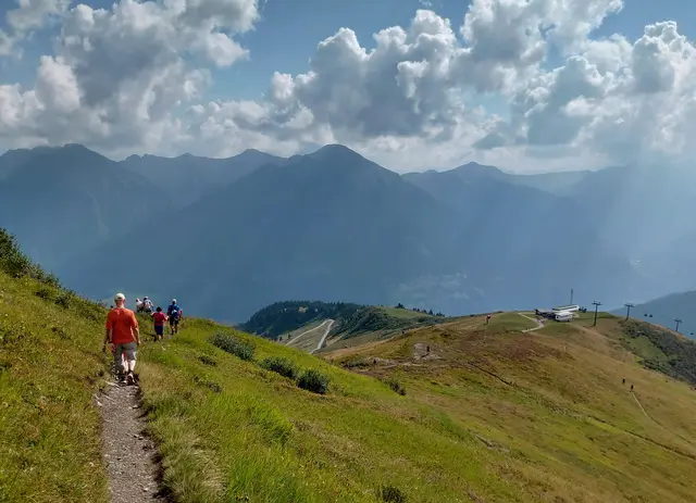 Am Weg zur Kaserebenbahn | Foto: H.Bachinger