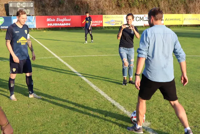 Christian Freydl machte beim Ankick eine gute Figur | Foto: Gerhard Langmann