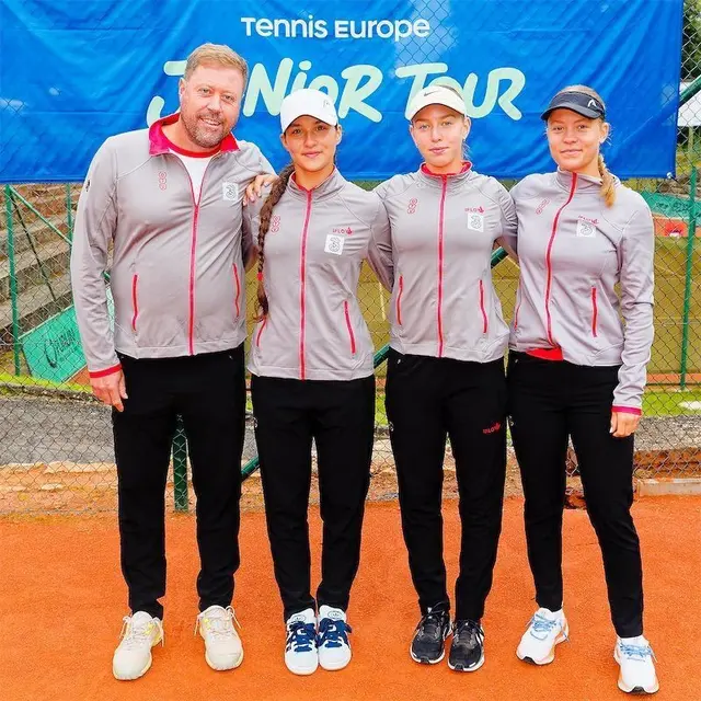 ÖTV Coach Christoph Niedhart, Kara Fronek, Anna Pircher, Lea Haider-Mauer  | Foto: Toptennis.Photos