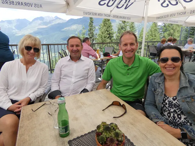 Die Kappler Aufsichtsräte Stefan Zangerle und Karl-Heinz Zangerl mit ihren waren mit ihren Frauen Ulrike und Michaela auf Medrig. 