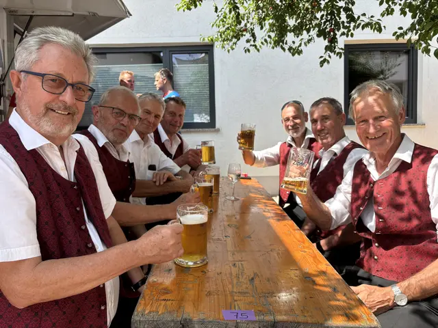 Die Sänger vom Liederkranz Vils genossen die gemütliche Atmosphäre in der Stadtgasse.