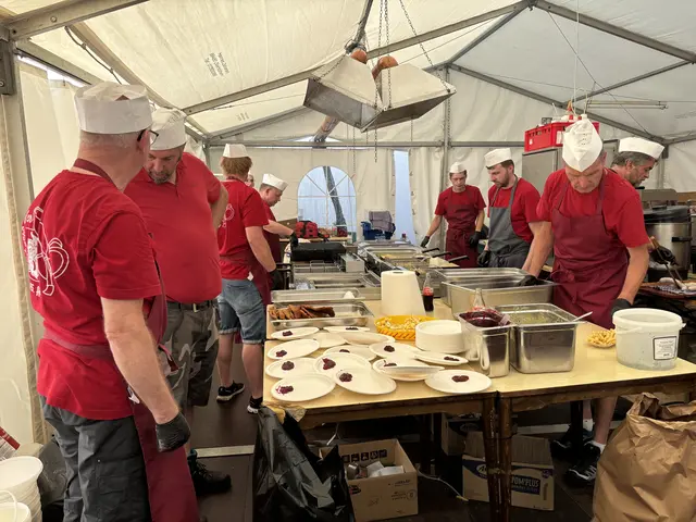 Das fleißige Küchenteam sorgte wieder dafür, dass kein Gast hungrig nach Hause gehen musste.
