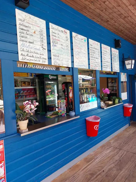 In der Nacht vom Freitag, 15.08.2025 auf Samstag, 16.08.2025 wurde beim Schwimmbadkiosk in Weißenbach eingebrochen. | Foto: Gem. Weißenbach