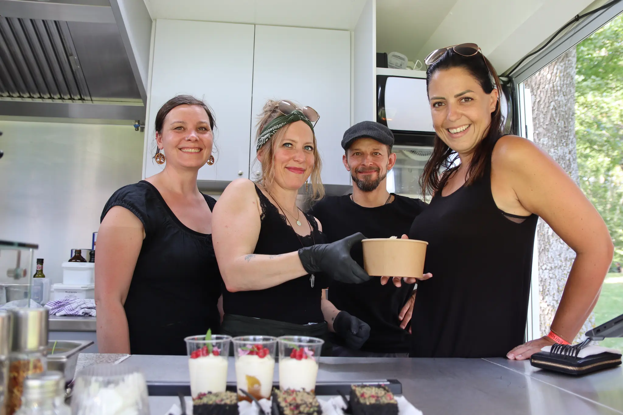 Spritzwein-Bauchtanz-und-Sommerhits-beim-Stadtfest-Bad-V-slau