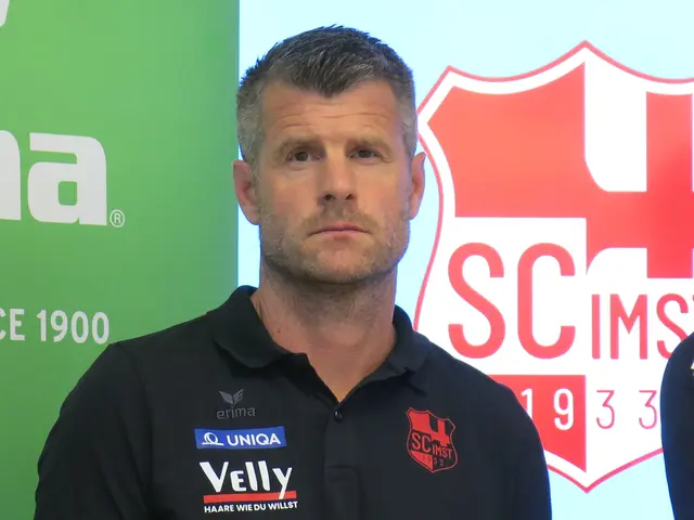 Jens Scheuer machte nach dem Spiel gegen St. Johann seinem Ärger über die Schiedsrichterleistungen gehörig Luft. | Foto: Peter Leitner