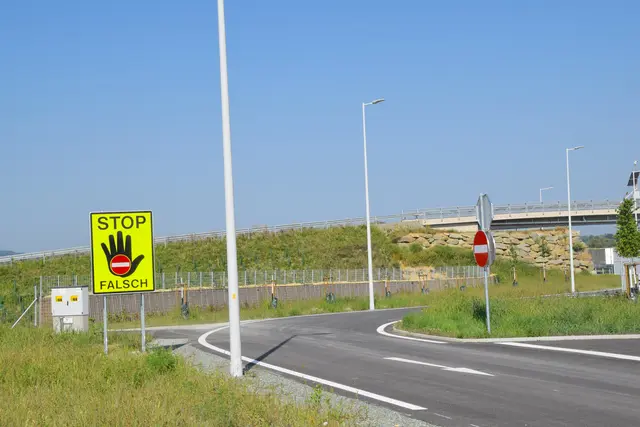 Auffahrt zum Parkplatz Mogersdorf. | Foto: Martin Wurglits