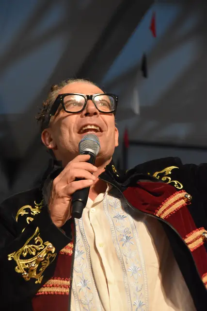"Wir sind überwältigt, überglücklich und ja, auch ein kleines bisschen müde“, meinte ein strahlender Gregor Bloéb nach der letzten Vorstellung der allabendlich mit Standing Ovations gefeierten „Greatest Show on Earth“.