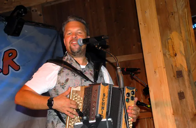 Auch Stimmungsmacher " Markus Krois "  war beim Parkfest zu Gast 