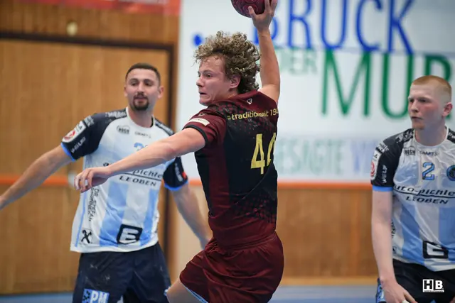 Der Leobener Flügelspieler Marian Schweiger beim Wurfversuch. | Foto: Bernd Haider