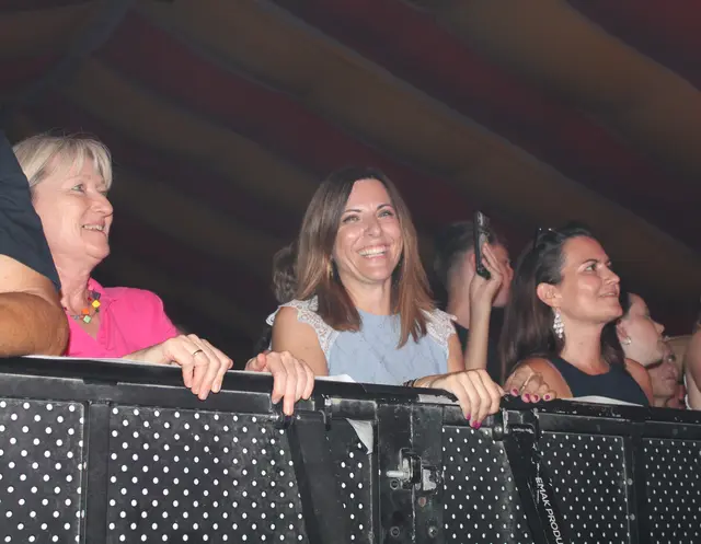 Die erste Reihe hatte beim Konzert von LEMO viel Spaß.
