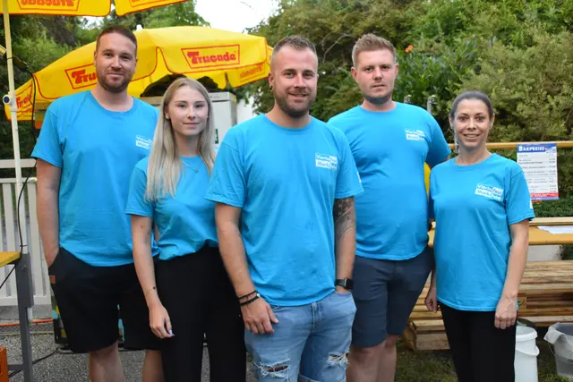 Das Team aus dem Marktfeld lud zum 25. Viertelfest. | Foto: Michael Strini