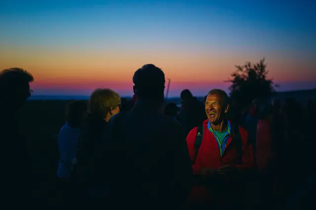 Schließlich erreichten alle Teilnehmer die Spitalskirche in Röhrenbach bei Sonnenaufgang. | Foto: Kopper und Litschauer