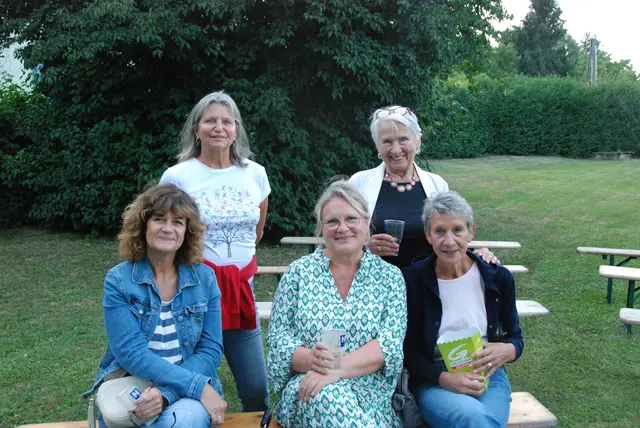 Marion Hlavaty, Inge Stipanitz, Helga Madner, Herta Bedl und Adel Heidhölzl