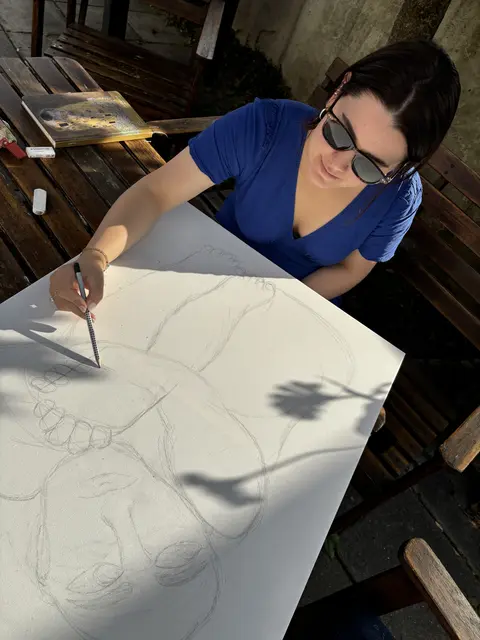 Zeichnungen werden im Kleinformat zuerst verewigt. | Foto: MeinBezirk/Hofmüller