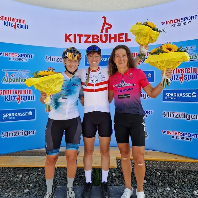 Mit einer Zeit von 43:23 Minuten krönte sich Julia Sörgel zur Siegerin des Hahnenkammrennens. | Foto: SV-Kitzsport