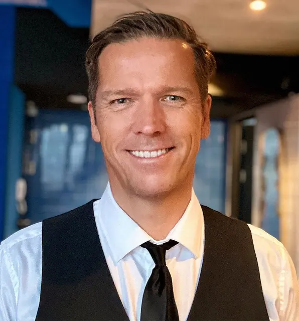 Katzlberger verfügt über mehr als 20 Jahre Erfahrung in der digitalen Kommunikationsbranche und leitete von 2001 bis 2021 die österreichische Digitalagentur Tunnel23. Seit 2016 beschäftigt er sich intensiv mit Künstlicher Intelligenz in der Kreativwirtschaft. | Foto: Michael Katzlberger