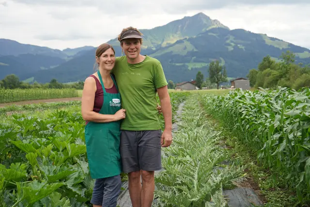 Auf den Feldern von Toni Baldauf gedeihen rund 60 verschiedene Gemüsesorten  | Foto: ServusTV/Sabine Knoche/Degn Film