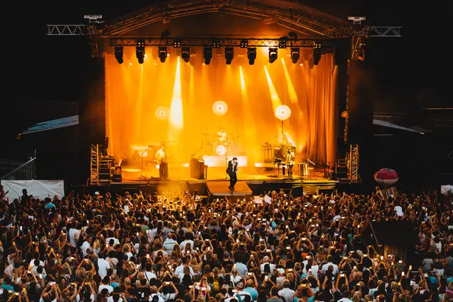 Das Konzert von Alvaro Soler auf Gut Aiderbichl war ein voller Erfolg. | Foto: Georg Kritsch