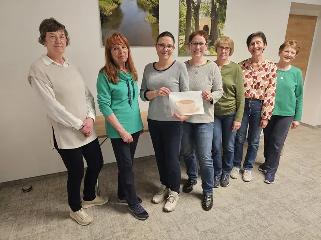 Maria Obermayer – Maria Wimmer – Sandra Müller (Leitung Aktivgruppe) –  Monika Karl-Schild (Leitung Angehörigengruppe) – Birgit Habrina – Margit Wagner – Gabriele Wanderer.  | Foto: Cafe Zeitreise 