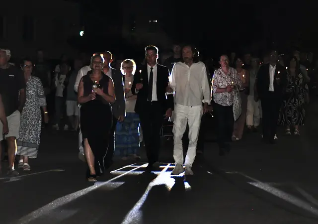 Begleitet von der Lichtkunst von Victoria Coeln wurde der Abend zu einem unvergesslichem Erlebnis. | Foto: Karl Kopecek