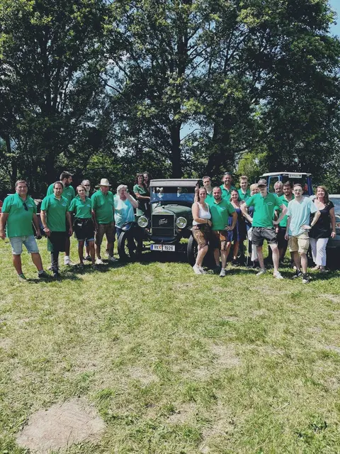 Zu den Highlights des Vereins gehört jedes zweite Jahr das Oldtimertreffen in Möchling. 2024 waren beim Oldtimertreffen 111 Fahrzeuge mit dabei. | Foto: Privat