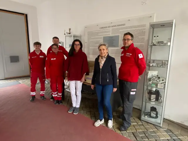 Michaela Krippl (Gruppenpraxis für Innere Medizin) &amp; Elisabeth Winkler (Teamleiterin Henry Laden Horn) | Foto: Rotes Kreuz Horn